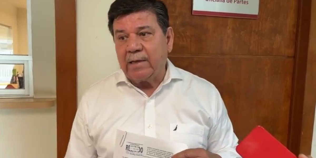 Piden decreto para proteger derechos de maestros