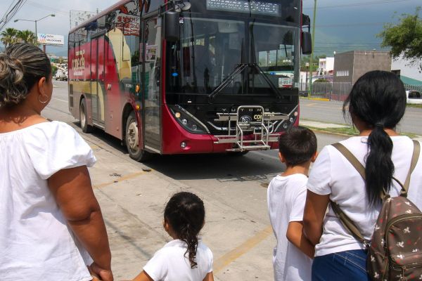 Transporte híbrido gratuito rebasará los 3 mil usuarios diarios con el regreso a clases
