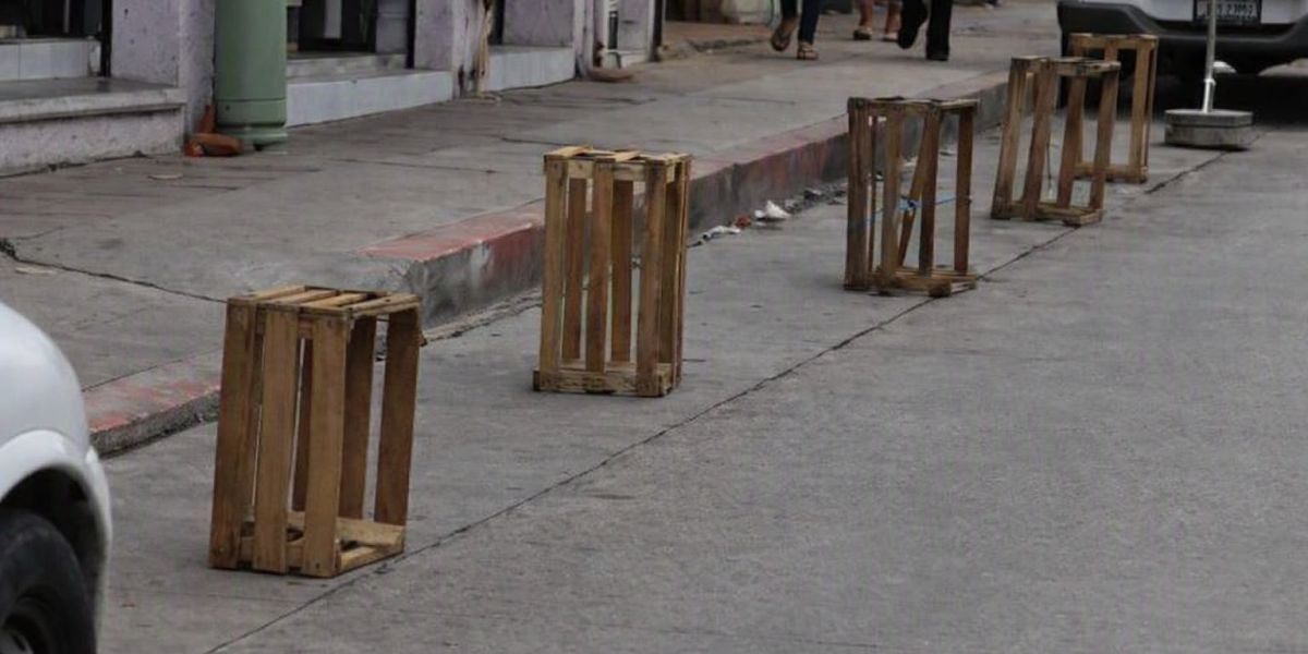 Apartar un lugar de estacionamiento podría costar hasta mil 800 pesos