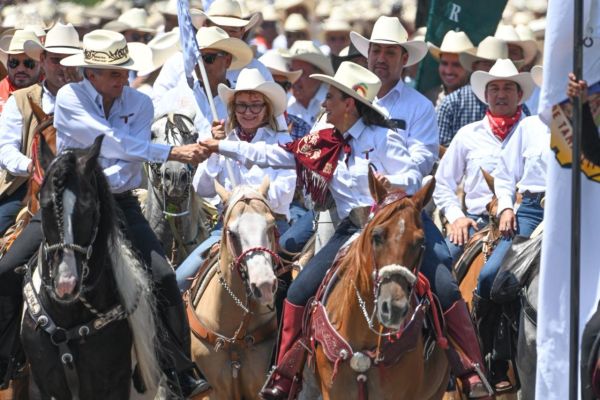 Senadora Olga Sosa participa en la Cabalgata de la unidad en Tamaulipas; manifiesta respaldo al gobernador Américo Villarreal
