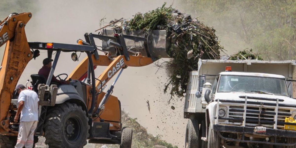 Basura clandestina amenaza ríos y drenes; retiran toneladas de desechos en Tamaulipas