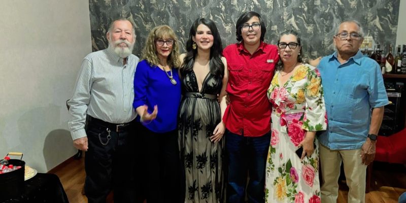 Siomara Trejo y Jorge Haces formalizan su compromiso
