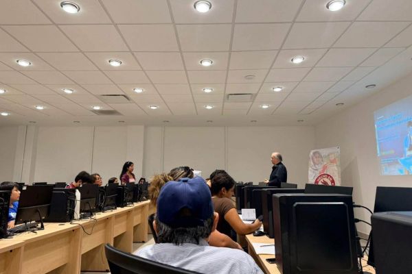 Impulsan profesionalización de emprendedores para fortalecer sus negocios