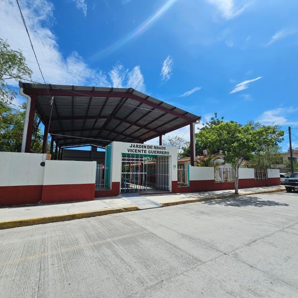 Alumnos del jardín de niños Vicente Guerrero siguen sin poder regresar a clases