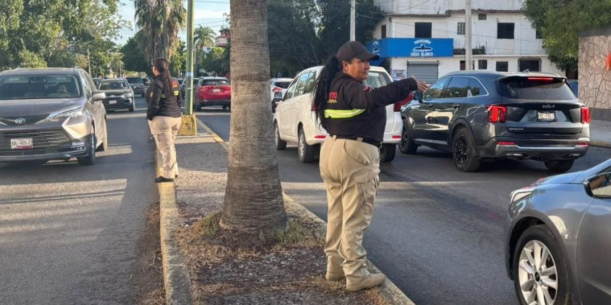 Primaria Ford 74 destaca por operativo de ingreso seguro para estudiantes