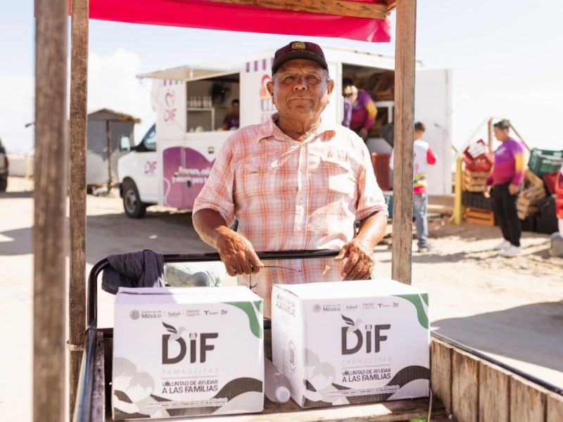 Lleva DIF Matamoros brigada integral de servicios y apoyos alimentaria a habitantes de la Playa Bagdad