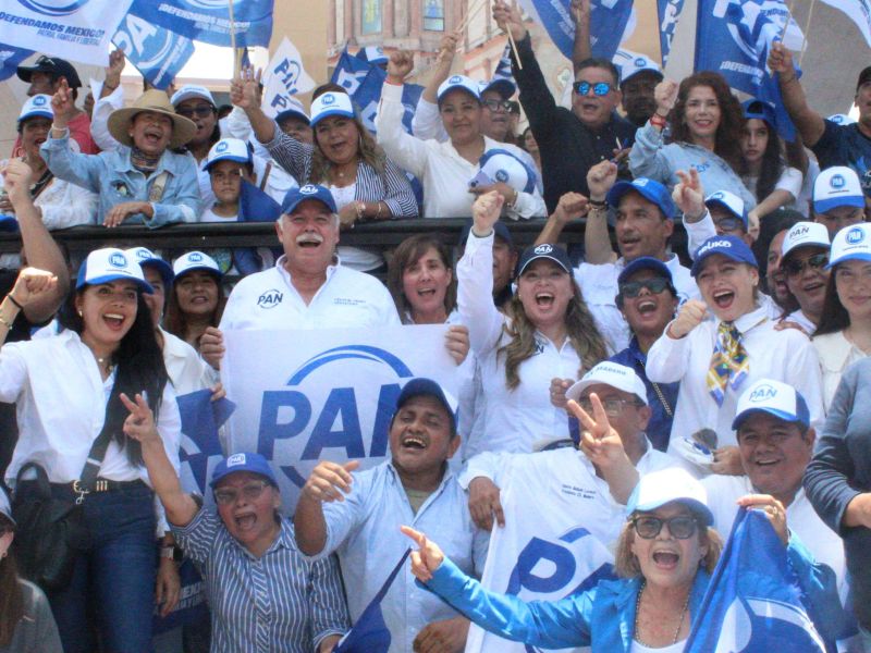 Recorren líderes panistas municipios del Estado