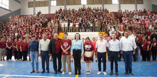 Carmen Lilia recupera 80 años de historia: Entrega renovado el gimnasio Escuadron 201