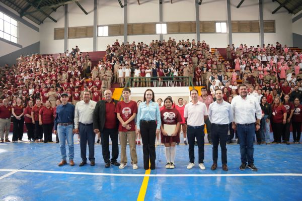 Carmen Lilia recupera 80 años de historia: Entrega renovado el gimnasio Escuadron 201