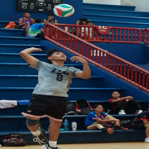 Duelo de invictos Águilas y Gorilas en voleibol