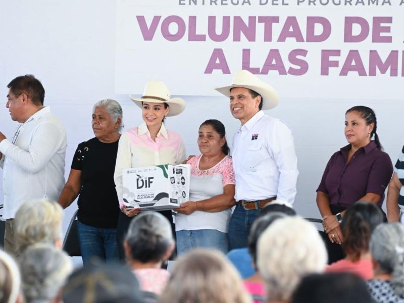 Llevan gobierno y DIF Victoria apoyos alimentarios al área rural
