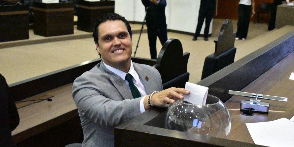 Mayoría legislativa, clave para controvertir decretos