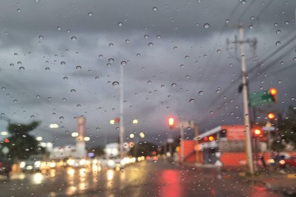 Octubre arrancaría con lluvias; Protección Civil alerta por posibles tormentas