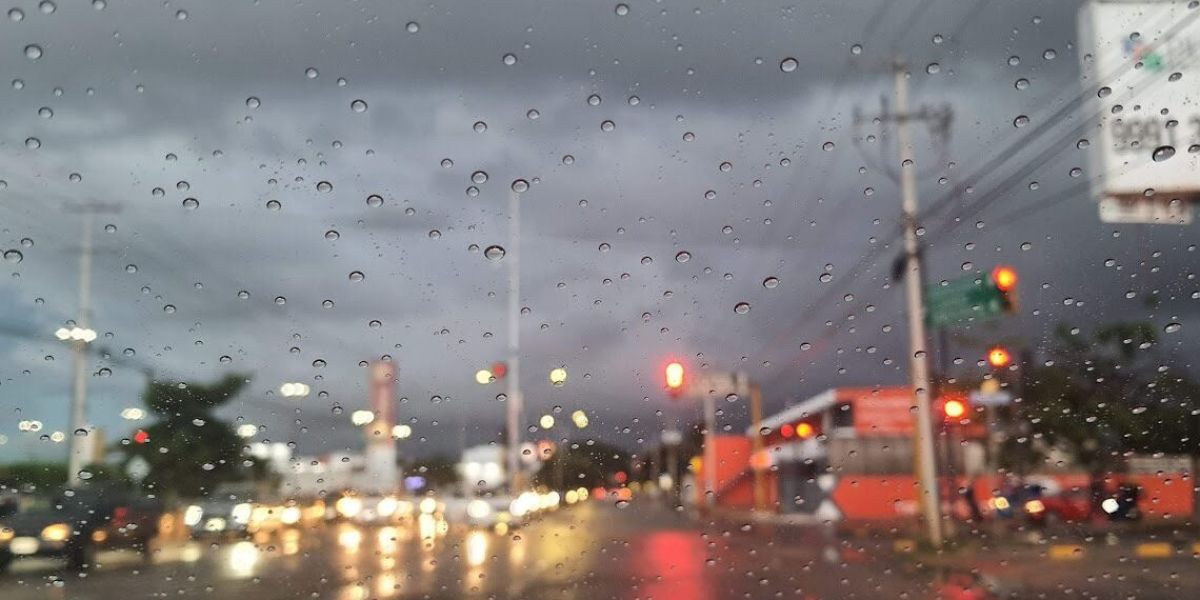 Octubre arrancaría con lluvias; Protección Civil alerta por posibles tormentas