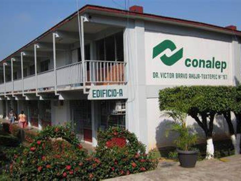 Factores de riesgo amenazan permanencia de estudiantes del CONALEP