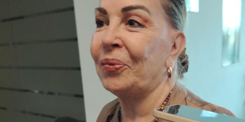 Claudia se desmarca de AMLO y toma el control de Morena