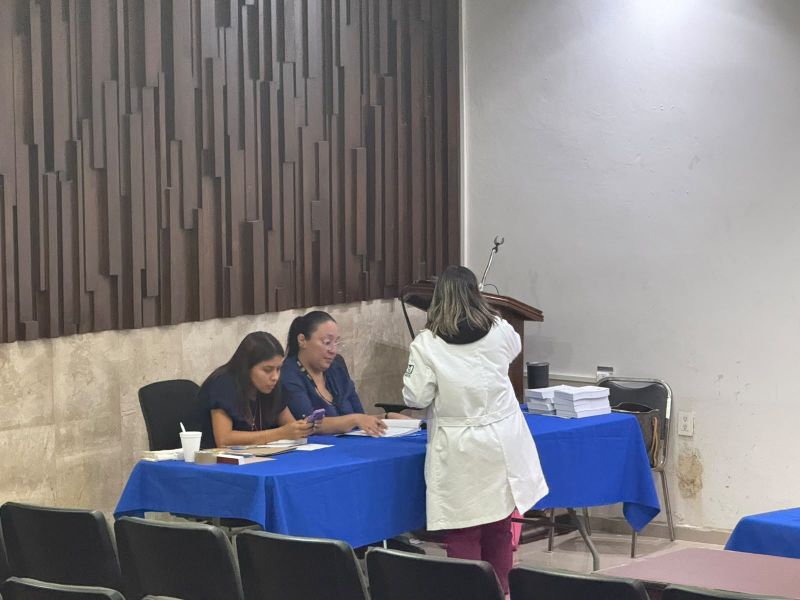 Cuestionan vigilancia en consulta salarial del IMSS