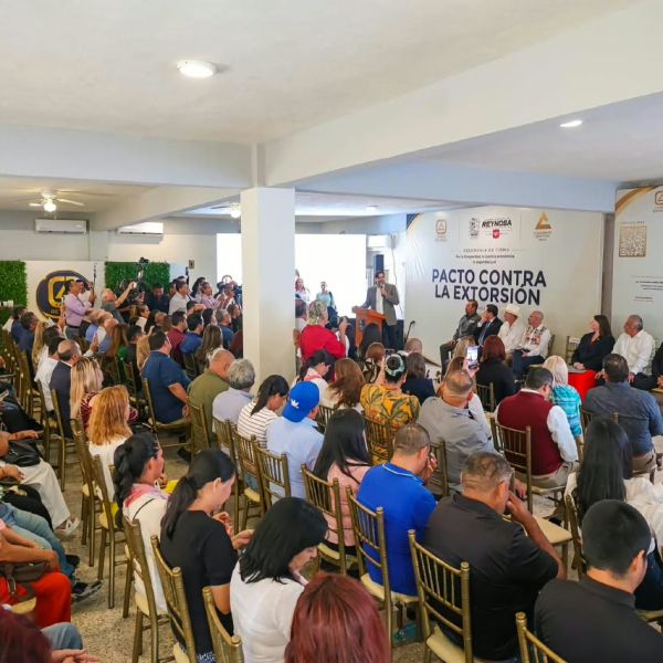 Pactan empresarios y autoridades frente contra la extorsión