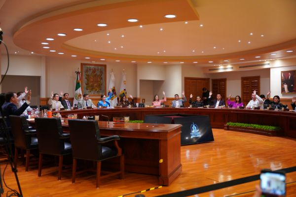 Aprueba Cabildo paquete de obras para mejorar vialidades y brindar seguridad a operadores de camiones carga