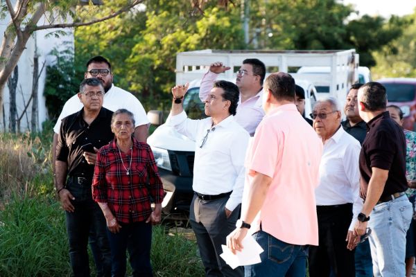 Entrega Lalo Gattás nuevos cuartos dormitorio en la colonia Todos por Tamaulipas.
