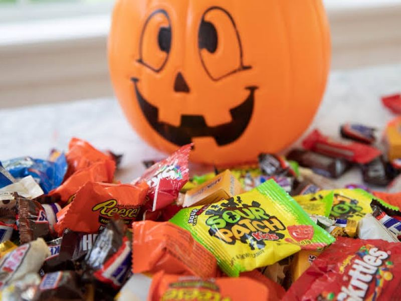 Cruz Ámbar pide vigilar a menores y revisar dulces durante Halloween y Día de Muertos