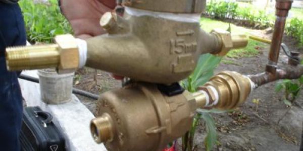 Robo de medidores de bronce abre sospecha de mercado negro en Victoria