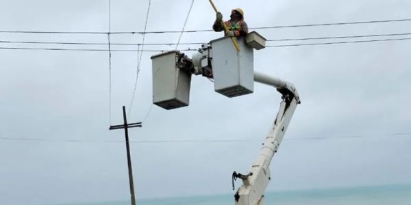Fallas eléctricas afectan a 400 escuelas de Tamaulipas