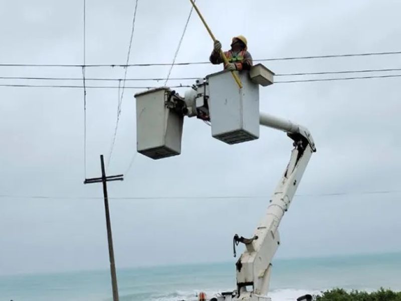 Fallas eléctricas afectan a 400 escuelas de Tamaulipas