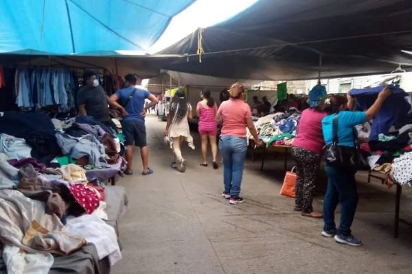 Alertan por banda de estafadores y ladrones que operan en los rodantes
