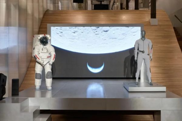 Prada llega al espacio: astronautas de Artemis usarán prendas de la firma italiana