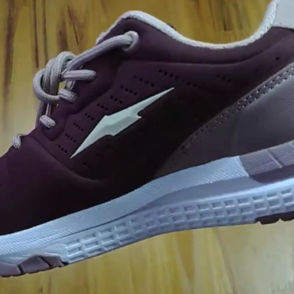 El renacer de lo eterno: El regreso de los tenis clásicos a la moda