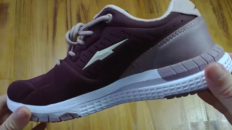 El renacer de lo eterno: El regreso de los tenis clásicos a la moda