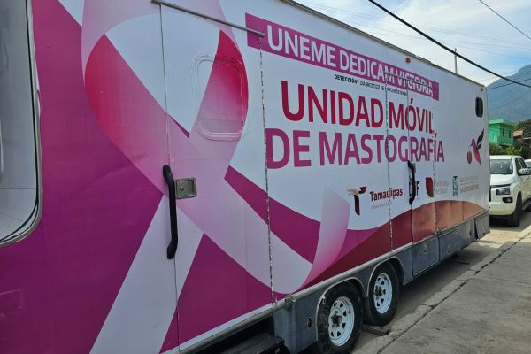 UNEME-Dedicam reconoce apoyo de varones en la prevención del cáncer de mama