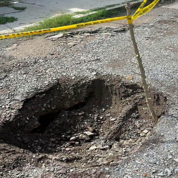 Alarma por presunto socavón en Victoria; lluvias reblandecieron el terreno