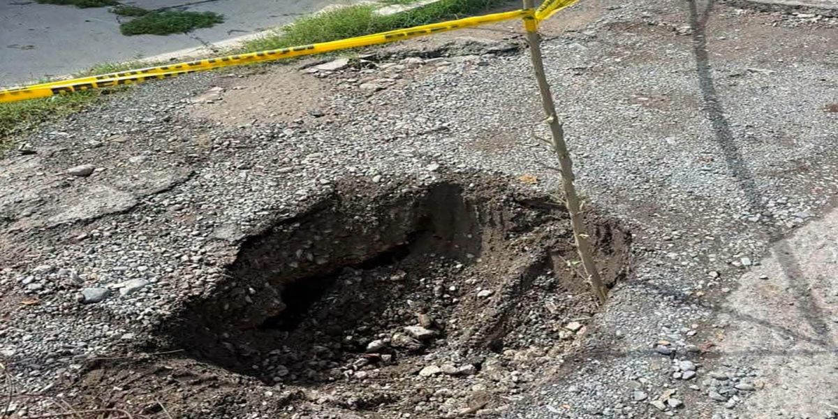 Alarma por presunto socavón en Victoria; lluvias reblandecieron el terreno