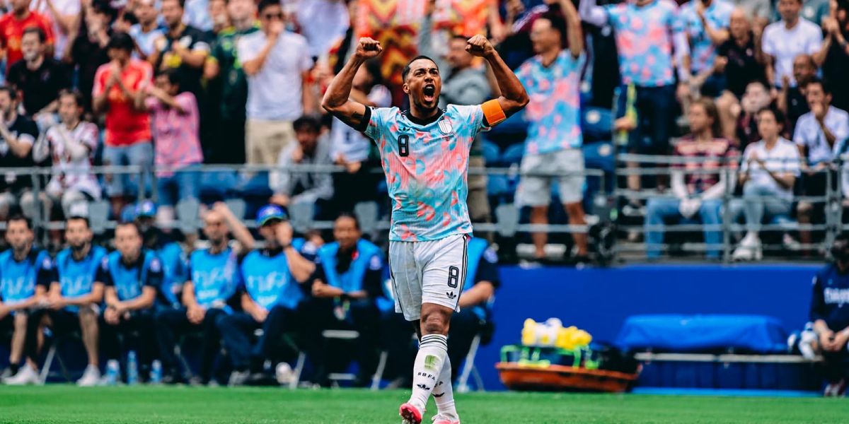Bélgica remonta en tiempo extra y elimina a Senegal