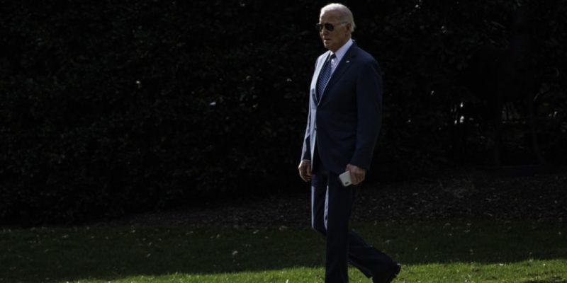 Biden alerta sobre “días oscuros” en EU y llama a conservar la esperanza