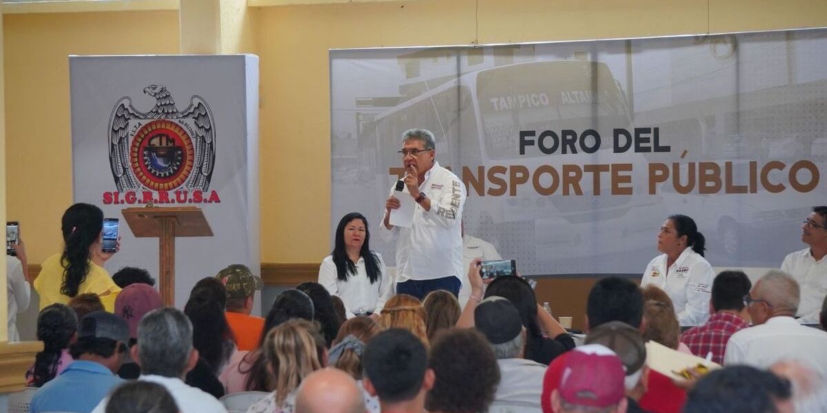 Pacta Armando Martínez compromisos con choferes de Transporte Público