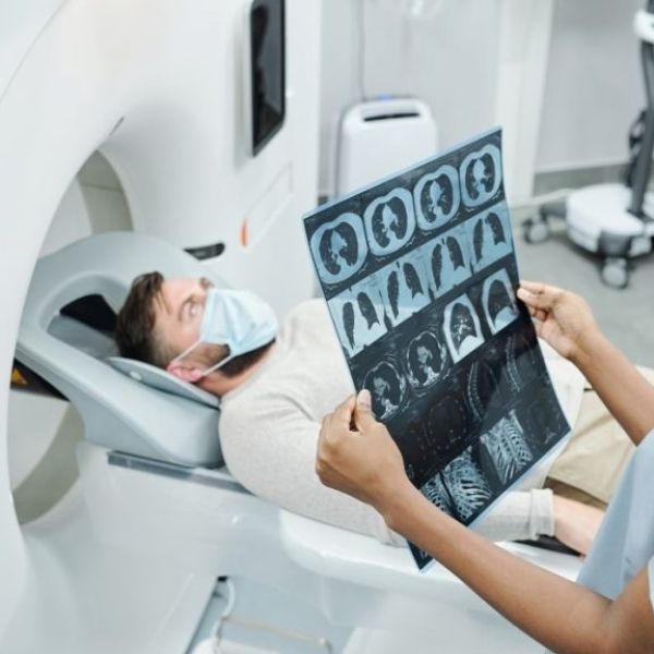 Detección temprana, primera línea para frenar al cáncer