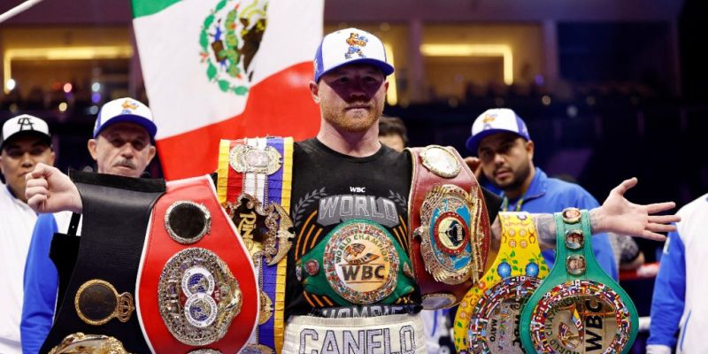 Canelo perfila su regreso: iría por título mundial ante Mbilli