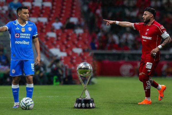 Toluca y Cruz Azul disputan el Campeón de Campeones 2026