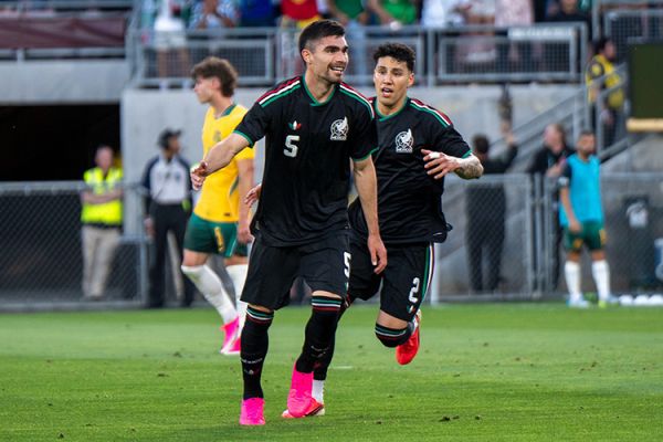 Derrota México a Australia con gol de Johan Vásquez