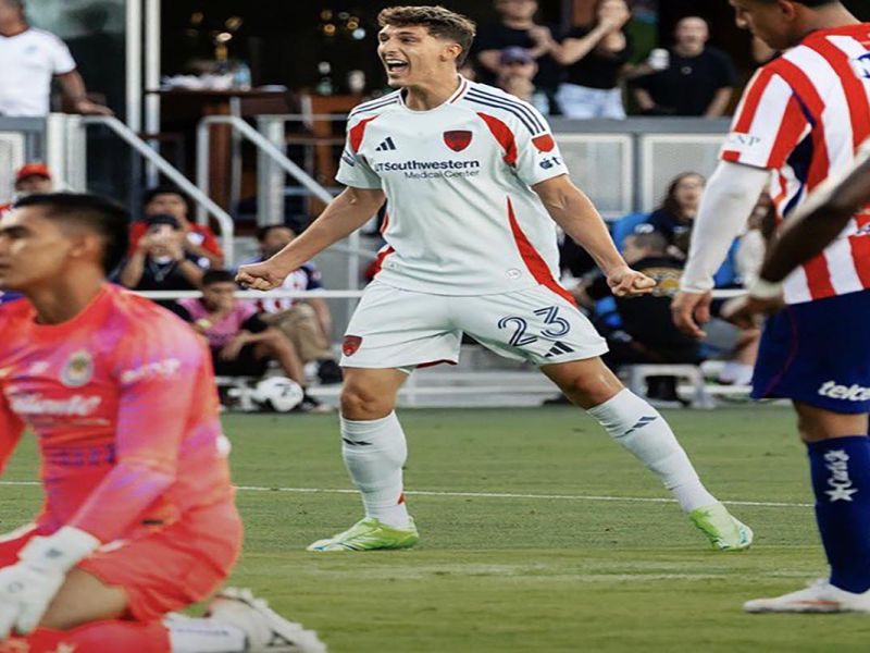 Dallas deja a Chivas al borde de la eliminación