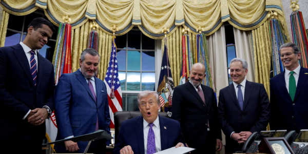 Trump centraliza el control de la IA y frena regulaciones estatales