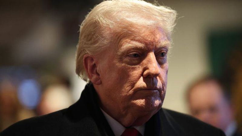 Trump advierte a Irán que su flota en Medio Oriente podrá actuar como en Venezuela