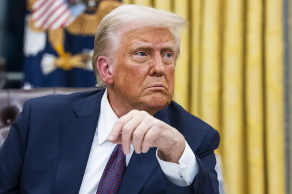 Trump dice que va por petróleo y elecciones en Venezuela