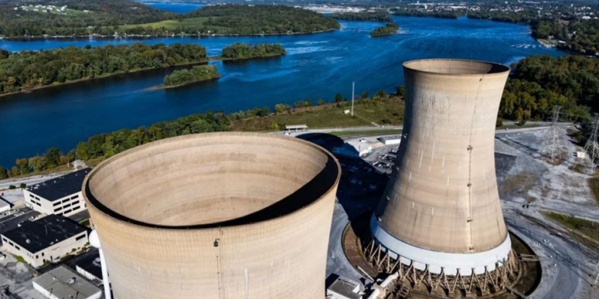 EE.UU. impulsa inversión millonaria en reactores nucleares para soportar IA