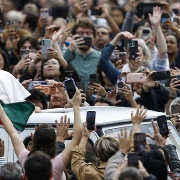Guerras, Donald Trump, la IA y las redes sociales, entre los retos del primer año del papa León XIV