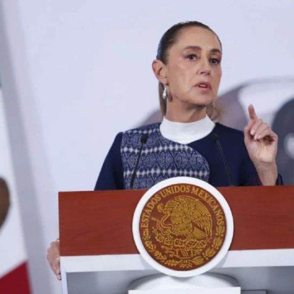 Sheinbaum afirma que continúa el envío de ayuda humanitaria a Cuba