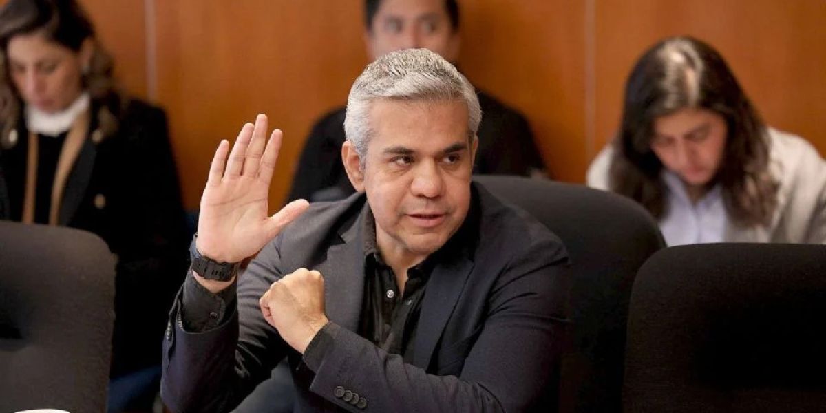 Universidad fantasma de Fernando Vilchis fue usada para extorsionar